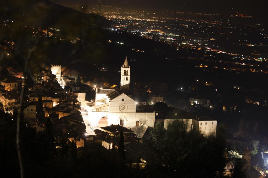 Magnifica Luxury Suites Assisi Exterior photo